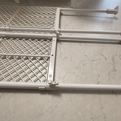 ニトリ★メッシュ突っ張り棚ワイド　奥行き約32㎝×4セットの画像