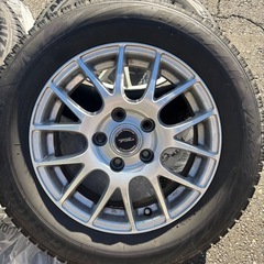 ブリヂストン　ブリザック　スタッドレス15インチの画像