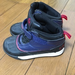 グラビスブーツ　18センチ　あめ、雪、防寒の画像