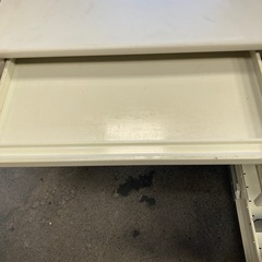 スチールデスクの画像