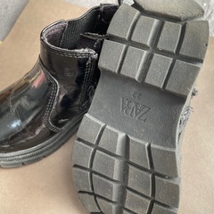 ZARA 子供靴 ブーツ(13.5)の画像