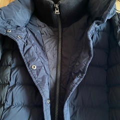 UNIQLOレディースダウンジャケットの画像