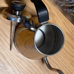 Miuly ドリップポット 温度計付き コーヒーケトル ステンレスポット やかん 細口 直火 IH 対応 1.0L
の画像