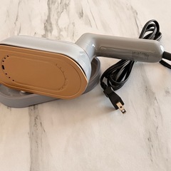 【ほぼ未使用‼️】スチームアイロンの画像