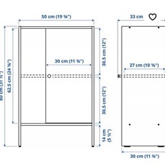 白いキャビネットの画像
