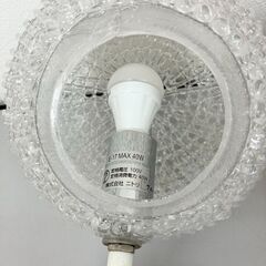 stp-3663　ニトリ　テーブルランプ　シェード模様　材質：アクリル　ボールランプ　丸いランプ　インテリアライト　照明　ライト　ボール型　照明器具　おしゃれの画像