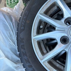 2021年製バリ溝13インチスタッドレスタイヤホイールセットの画像