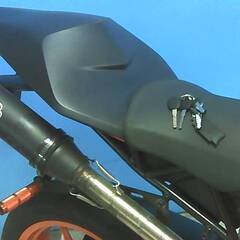 KTM RC250 オレンジ 格安提供車 エンジン始動確認 半額配送キャンペーン 期間限定車体価格 現状渡し諸経費￥0- 横浜 P-Yardの画像