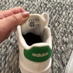 キッズスニーカーの画像