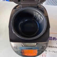 12月は毎日営業中‼️ 2017年製　タイガー IH炊飯器　3合の画像
