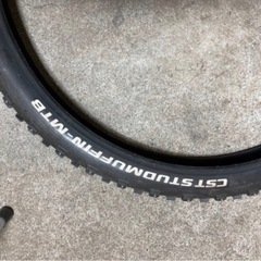 試し乗りのみ　26インチ　自転車　スパイクタイヤの画像