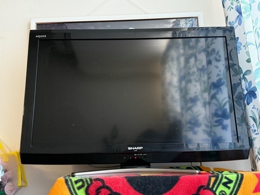 液晶テレビ