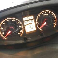 SUZUKI バーグマン200 白 エンジン始動動画 自賠責保険で乗れます 半額配送キャンペーン 現状渡し諸経費￥0- 横浜 P-Yardの画像