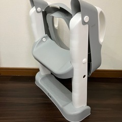 【美品】補助便座　ステップ付き　折りたたみ式　トイレトレーニングの画像