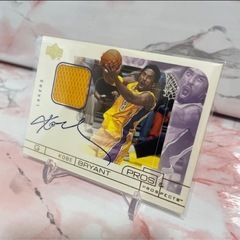 コービー・ブライアント　Kobe Bryant　直筆サイン＋パッチの画像