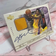 コービー・ブライアント　Kobe Bryant　直筆サイン＋パッチの画像