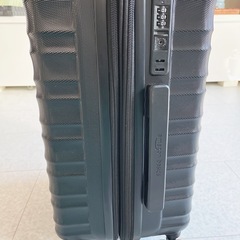 新品未使用スーツケースの画像