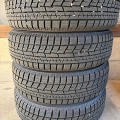 スタッドレスタイヤの画像