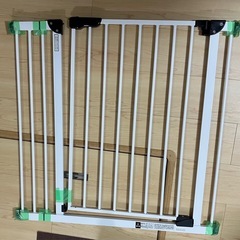 【年内迄】ベビーゲート取付幅70〜91cmの画像