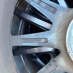 225/40R18スタッドレスタイヤセットの画像