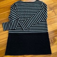 黒ボーダーチュニックの画像