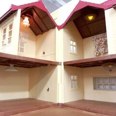 シルバニアファミリー あかりの灯る大きなお家 人形・家具・小物付き リス うさぎ ねこ 札幌市北区屯田店の画像