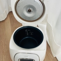 【お話中】3.5号炊き炊飯器…取説、新品未使用のしゃもじ＆計量カップ付の画像