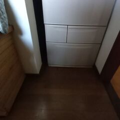 日立の大型冷蔵庫の画像