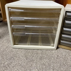 整理箱の画像