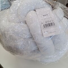 ★リユースのサカイ水戸店★  ゆいクッション ホワイト H×D×W クリーニング済み MT6777の画像