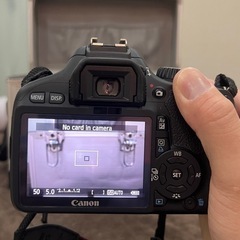 EOS Kiss X4 +アクセサリーセット(SDカードなし)の画像