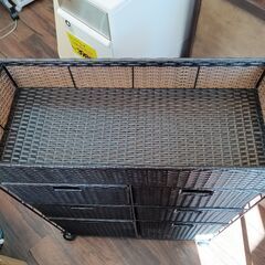 ラタン調　ランドリーチェストワゴン　定価34,900円　キャスター付き　ブラウン　6杯　引き出し　収納　サイズ（約）幅70×奥30×高100　　■近隣配送無料 買取GO‼　栄和店の画像