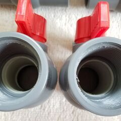 ボールバルブ　内寸32ｍｍ　PVC　ネジ式　8個の画像