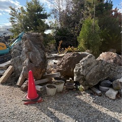 【造園資材まとめて／単品可】庭石・石材・竹材などの画像