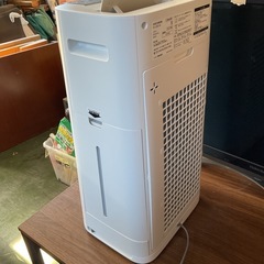 SHARP 加湿空気清浄機　2021年　中古の画像