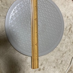 グレー 円形回転プレート テレビ台約30cm 滑り止めありの画像