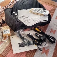 終了　防災･キャンプ･車中泊･入院　REGZA 東芝SD-P96DT ポータブルdvdプレーヤー　地デジ　取説･リモコン新品･他付属品付きの画像