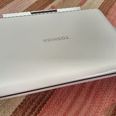 終了　防災･キャンプ･車中泊･入院　REGZA 東芝SD-P96DT ポータブルdvdプレーヤー　地デジ　取説･リモコン新品･他付属品付きの画像