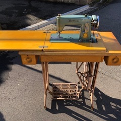 ブラザー 足踏みミシンの画像