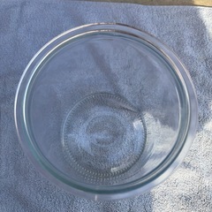 ガラス製フラワーベース　花瓶の画像