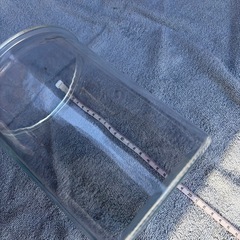 ガラス製フラワーベース　花瓶の画像