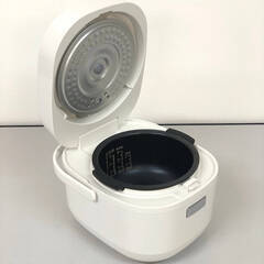 ss8209　シャープ 炊飯器 KS-CF05B-W 3合炊 ホワイト 小容量 SHARP 炊飯ジャー 白 黒厚釜 ジャー炊飯器 米粉入りパン 一人暮らし コンパクト 炊飯器 中古の画像