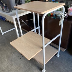 12月は毎日営業中‼️　キャスター付きレンジラックの画像