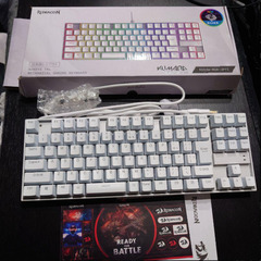 メカニカルキーボード　Redragon K552W-RGB-JPTI の画像