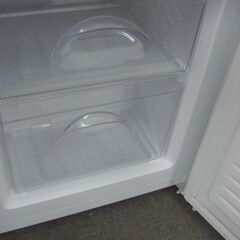 （★1台限り★在庫処分特価★通常￥9,900→￥8,000★）ニトリ　2ドア冷蔵庫１０６L　２０１８年製　NTR-106　47.4cm幅　白　　高く買取るゾウ八幡東店の画像