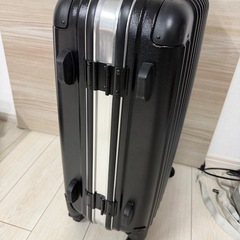 アクタス　キャリーケースの画像