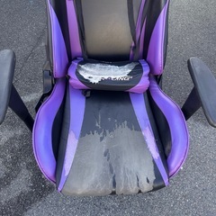 ゲーミングチェア　の画像