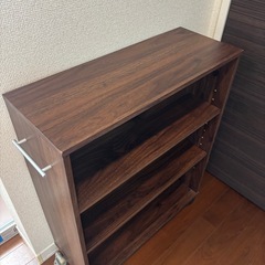 キャスター付き収納棚の画像