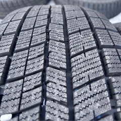 【バリ山】30系アルファードヴェルファイア他16インチ2022年製ナンカンAW-1 215/65R16スタッドレスタイヤホイールセット4本セットの画像