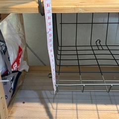 引っ掛けるタイプの収納（グレー）の画像